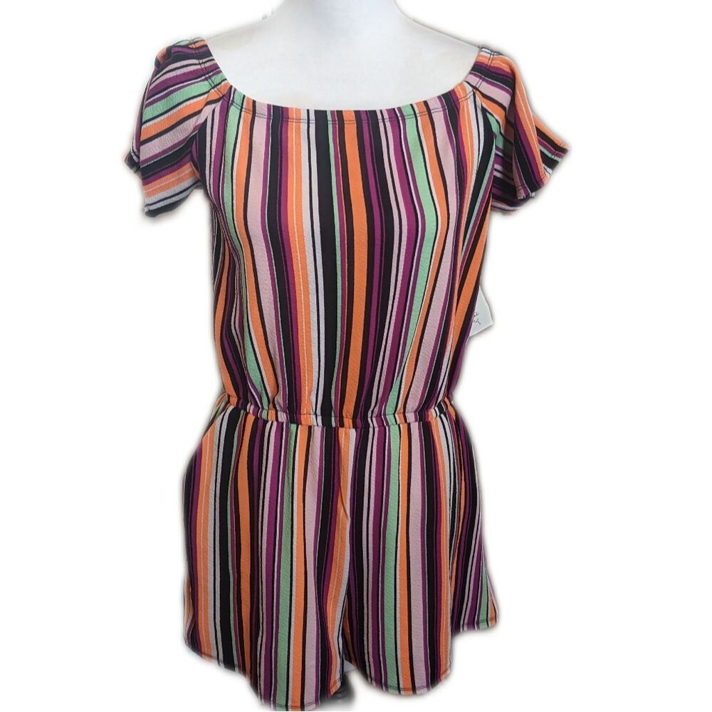 Eye Candy NWT multicolor striped short sleeve romper, with pockets, sz M